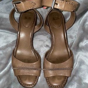FRYE Authentic Women’s Wedged Sandals~